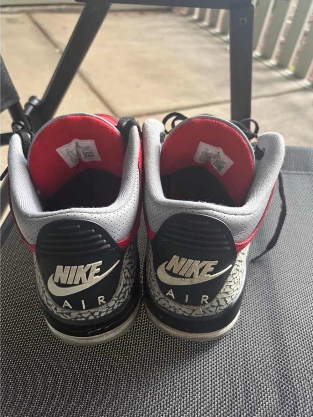 Air Jordan 3 Red Cement size 11 Men